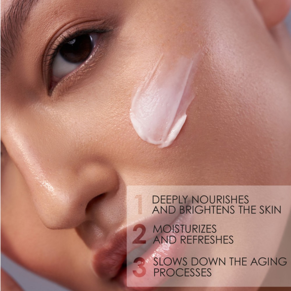 7 Days Mb Vitamin C Radiance Day Night Cream SKINCARE