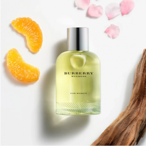 Burberry Weekend Women Eau De Parfum Spray 50ml ΣΕΤ ΔΩΡΟΥ