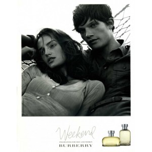 Burberry Weekend Women Eau De Parfum Spray 50ml ΣΕΤ ΔΩΡΟΥ