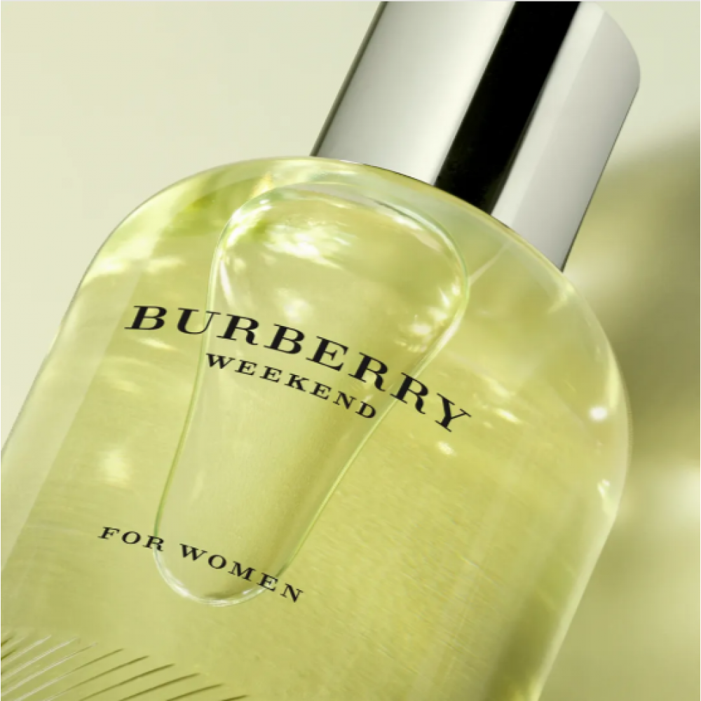 Burberry Weekend Women Eau De Parfum Spray 50ml ΣΕΤ ΔΩΡΟΥ