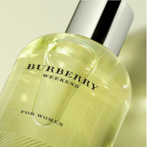 Burberry Weekend Women Eau De Parfum Spray 50ml ΣΕΤ ΔΩΡΟΥ