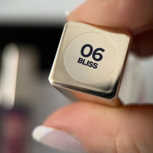 Claresa Matte Mood Liquid Lipstick 06 Bliss (7ml) MAKEUP