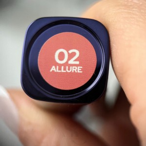 Claresa Satin Lipstick 02 Allure (4g) MAKEUP