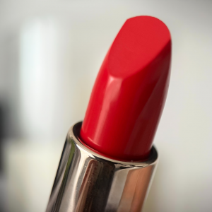 Claresa Satin Lipstick 06 Euphoria (4g) MAKEUP