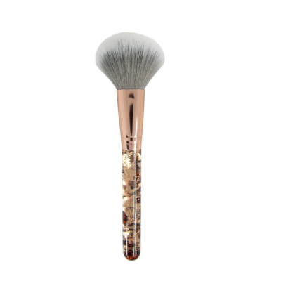 Donegal | Foxy Floe Powder Brush το απόλυτο εργαλείο για αψεγάδιαστη εφαρμογή πούδρας.