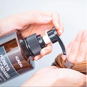 Kundal Honey and Macadamia Nature Shampoo Amber Vanilla 500ml HAIR CARE 