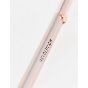 Makeup Revolution Create Fluffy Highlighter Brush R5 MAKEUP