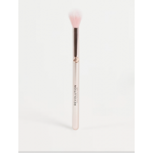Makeup Revolution Create Fluffy Highlighter Brush R5 MAKEUP