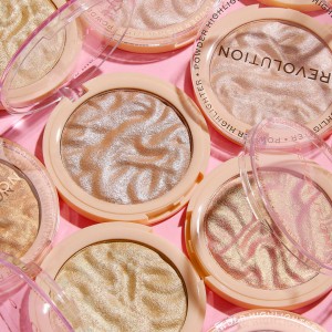 Makeup Revolution Reloaded Highlighter Make an Impact Μακιγιάζ