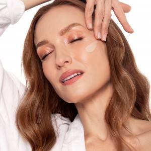 Mia Cosmetics True Lock No Transfer Foundation 02 Chantilly MAKEUP