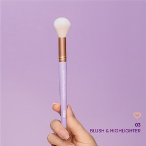 Nejha 03 Blush and Highlighter Brush MAKEUP