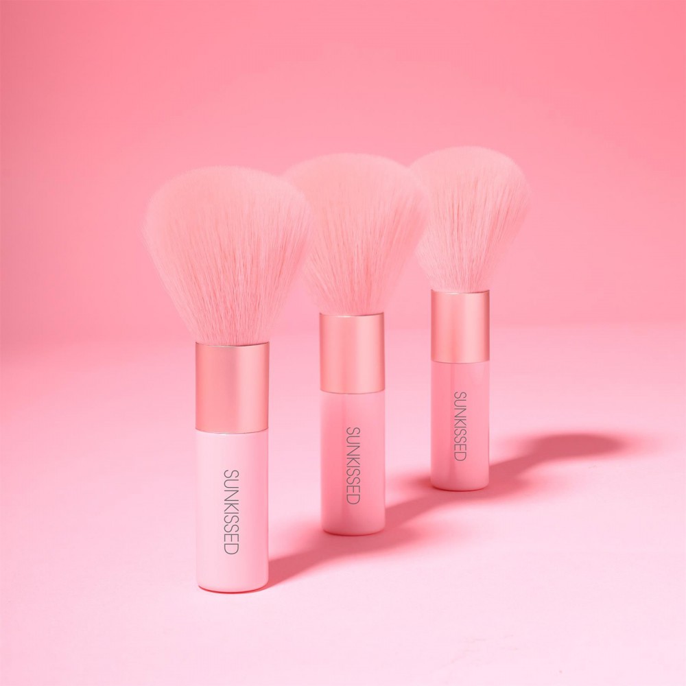 Sunkissed Bronzer Brush MAKEUP